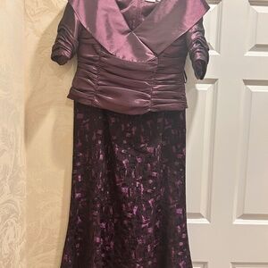 Daymore Couture two piece formal gown; size 12